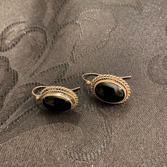 Vintage Jewelry - Vintage Elegant Black Onyx and Sterling Silver Pierced Earrings